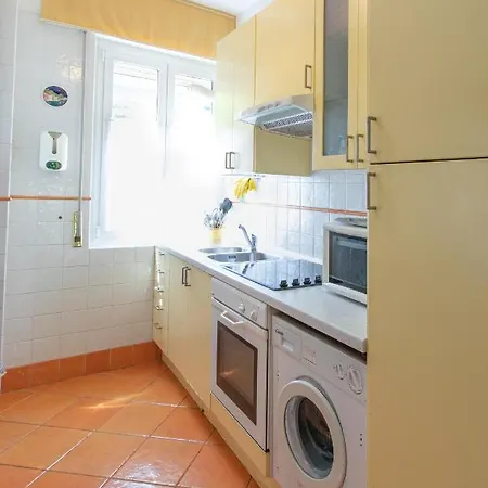 Comodo Signorile A Due Passi Dal Mare Con Posto Auto Rapallo